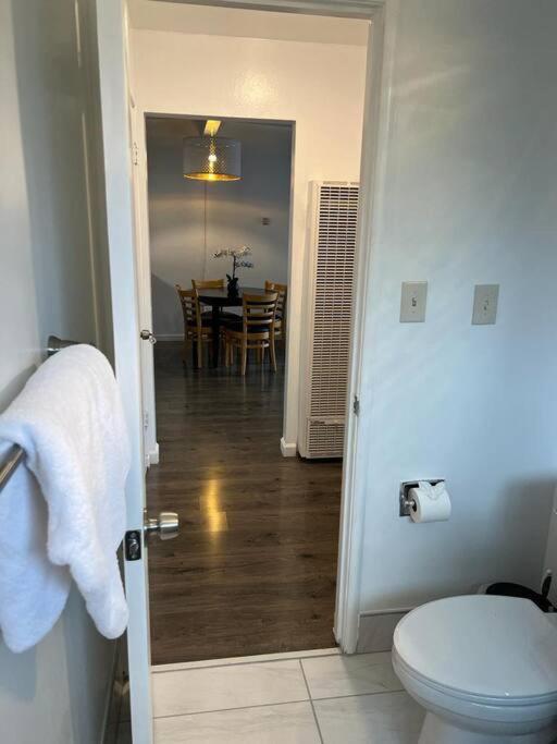 New 2Br 1Bath W/ Free Parking & Laundry Near University Of Berkeley Apartment Richmond Exterior photo