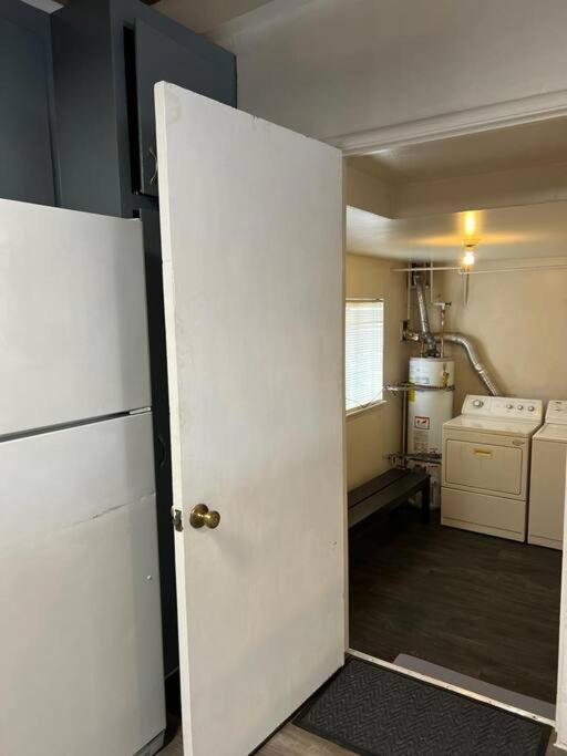 New 2Br 1Bath W/ Free Parking & Laundry Near University Of Berkeley Apartment Richmond Exterior photo